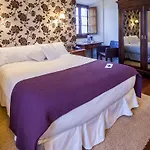Hotel Casa De Castro 3*