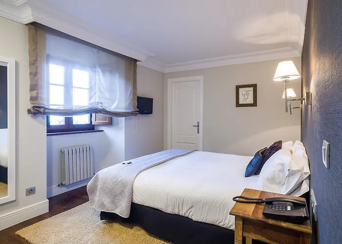 Hotel Casa De Castro 3*