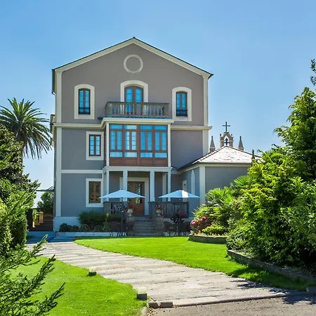 Hotel Casa De Castro 3*